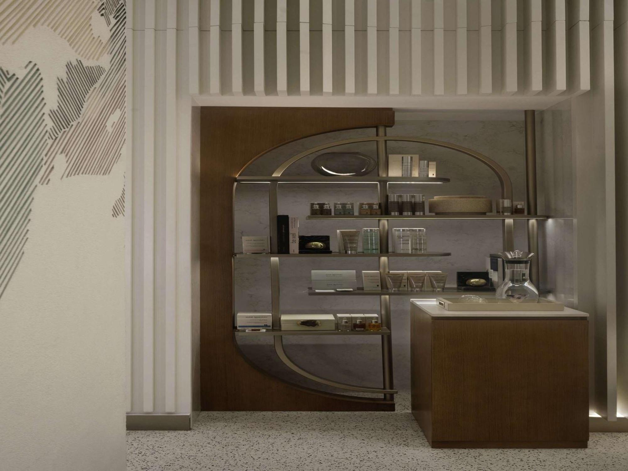 So/ Uptown Dubai酒店 外观 照片 The entrance to the laboratory