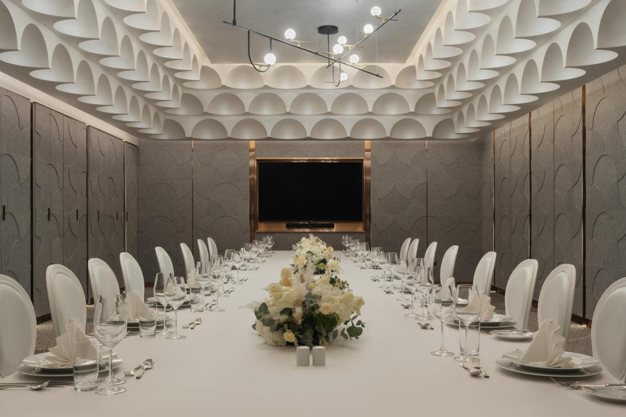So/ Uptown Dubai酒店 外观 照片 The interior of the 2019 edition of the World's 50 Best Restaurants