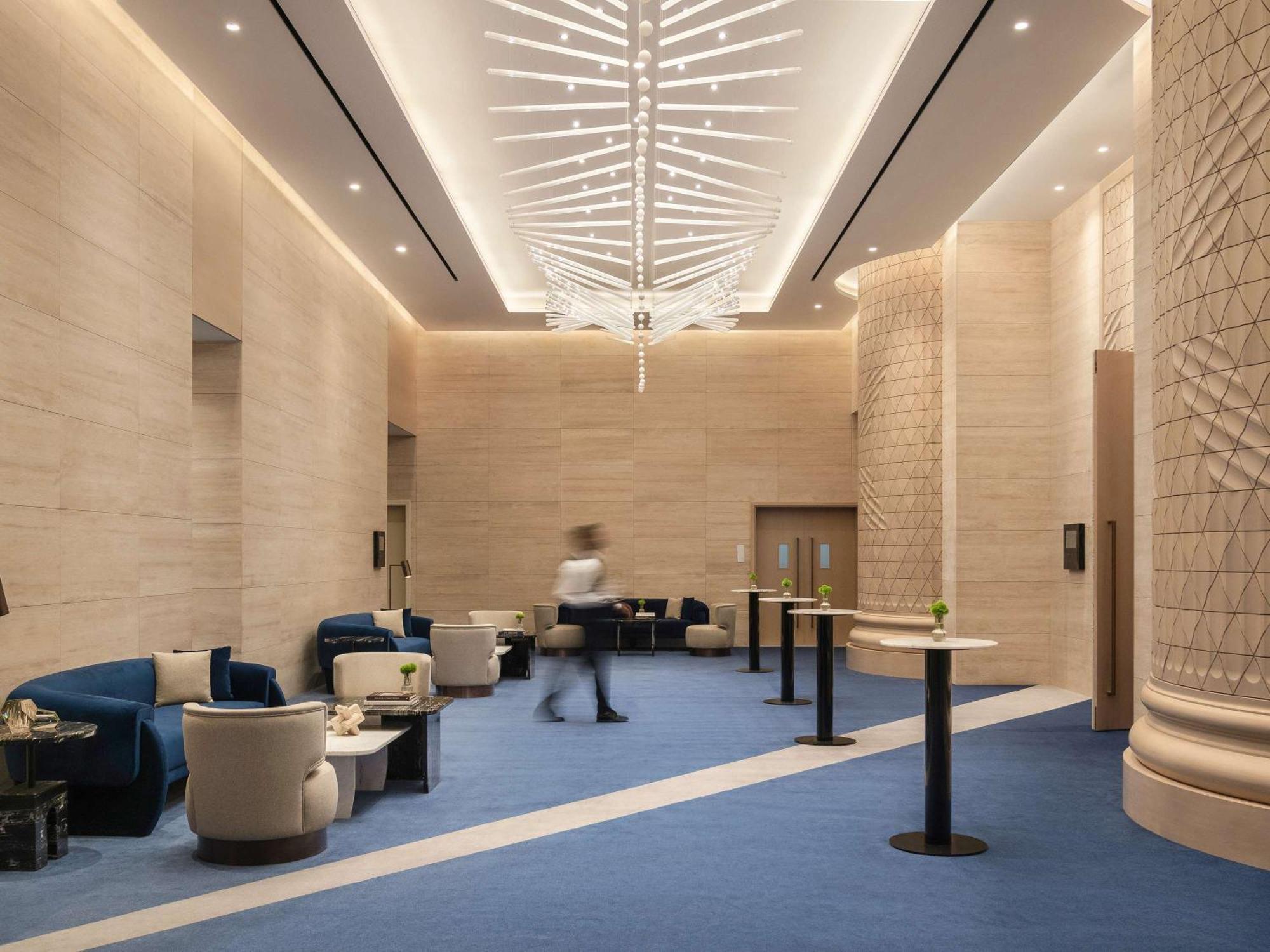 So/ Uptown Dubai酒店 外观 照片 The interior of the hotel